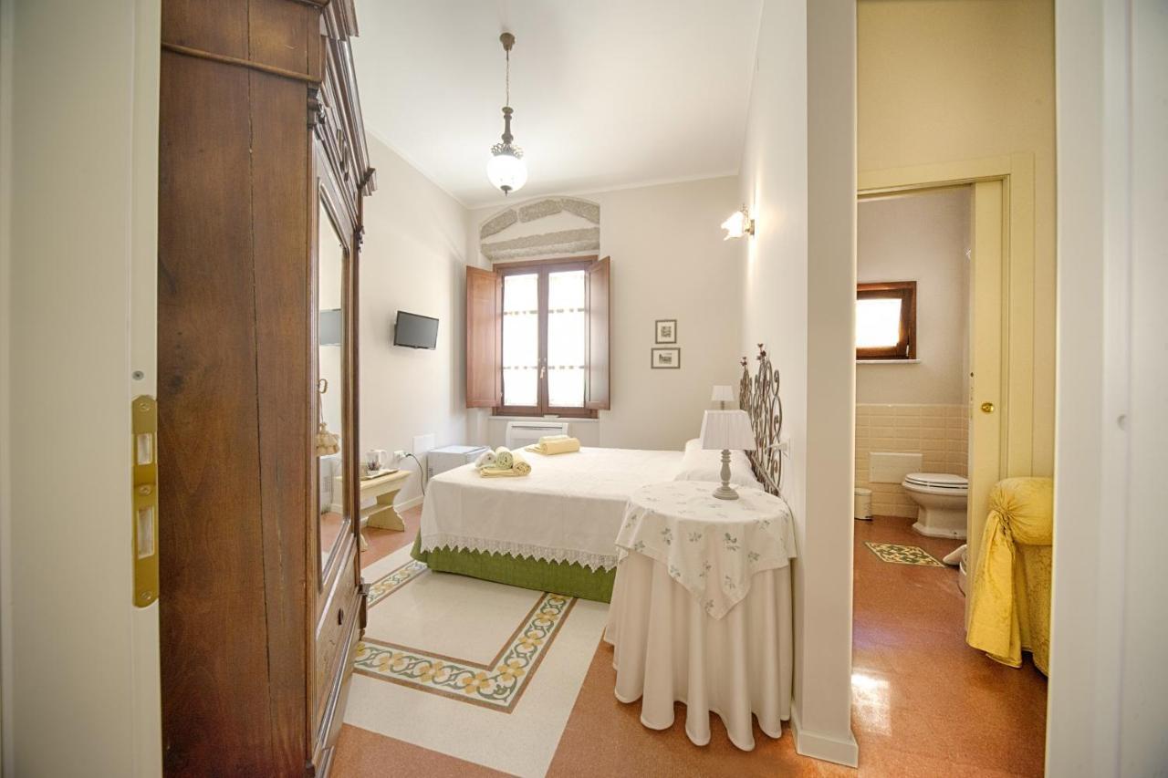 B&B A Casa Di Teresa Olbia Exterior foto